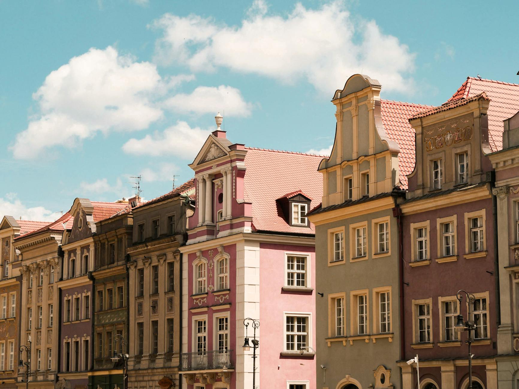 Wrocław tętni życiem – motocyklowe rajdy, powracająca gastronomia i Noc Muzeów to atrakcje weekendu.
